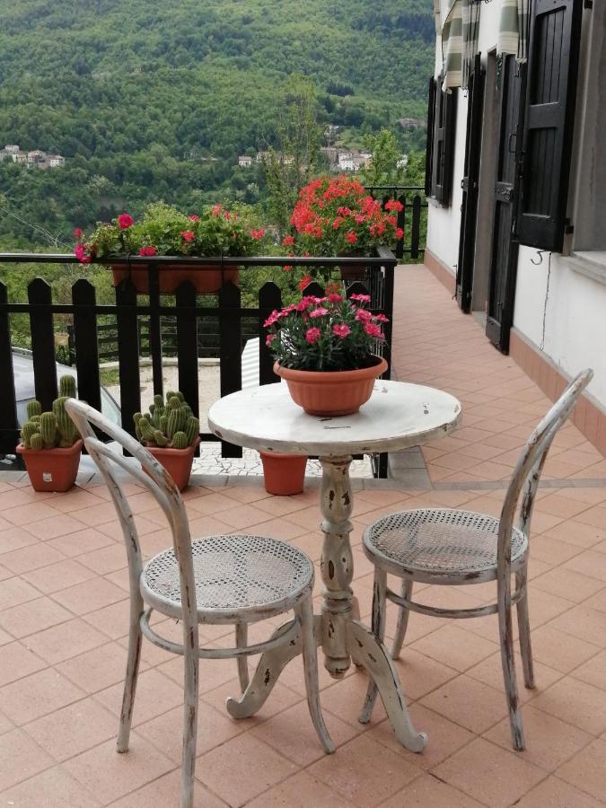 B&B Clara'S Garden Ponte della Venturina Exterior foto