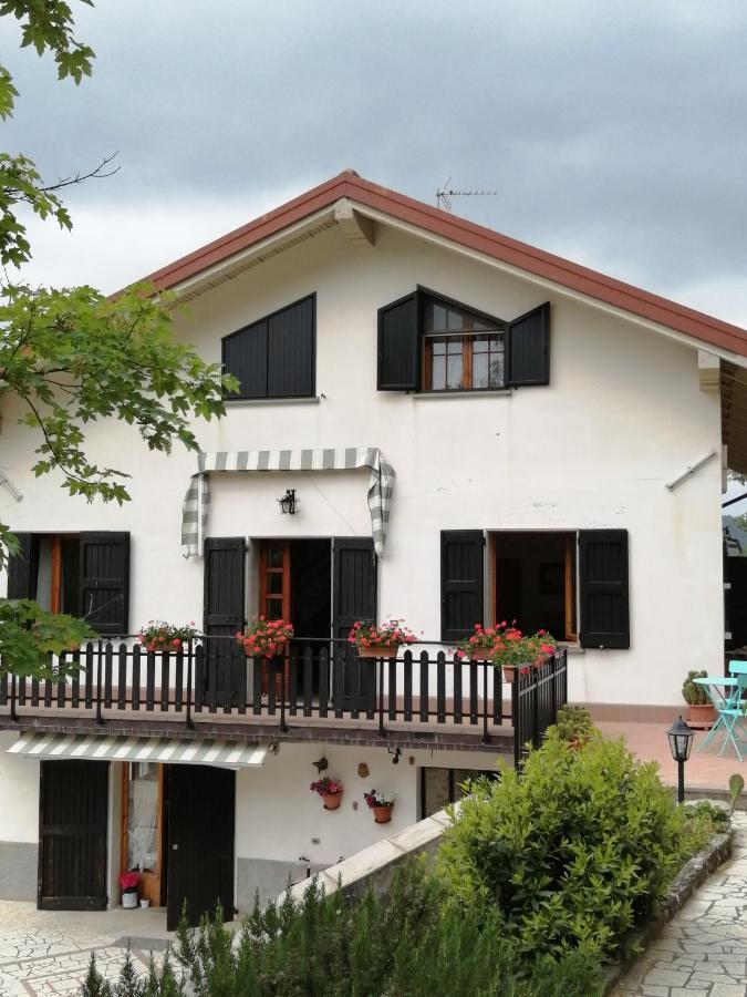 B&B Clara'S Garden Ponte della Venturina Exterior foto